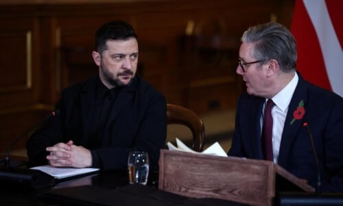 Starmer vyzval na uvoľnenie zmrazených ruských aktív pre Ukrajinu Starmer vyzval na uvoľnenie zmrazených ruských aktív pre Ukrajinu