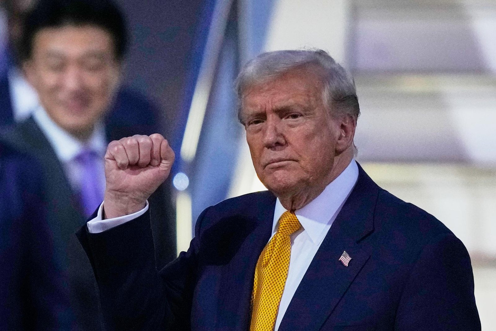Trump opäť odmietol vylúčiť kandidatúru na tretie funkčné obdobie Trump opäť odmietol vylúčiť kandidatúru na tretie funkčné obdobie