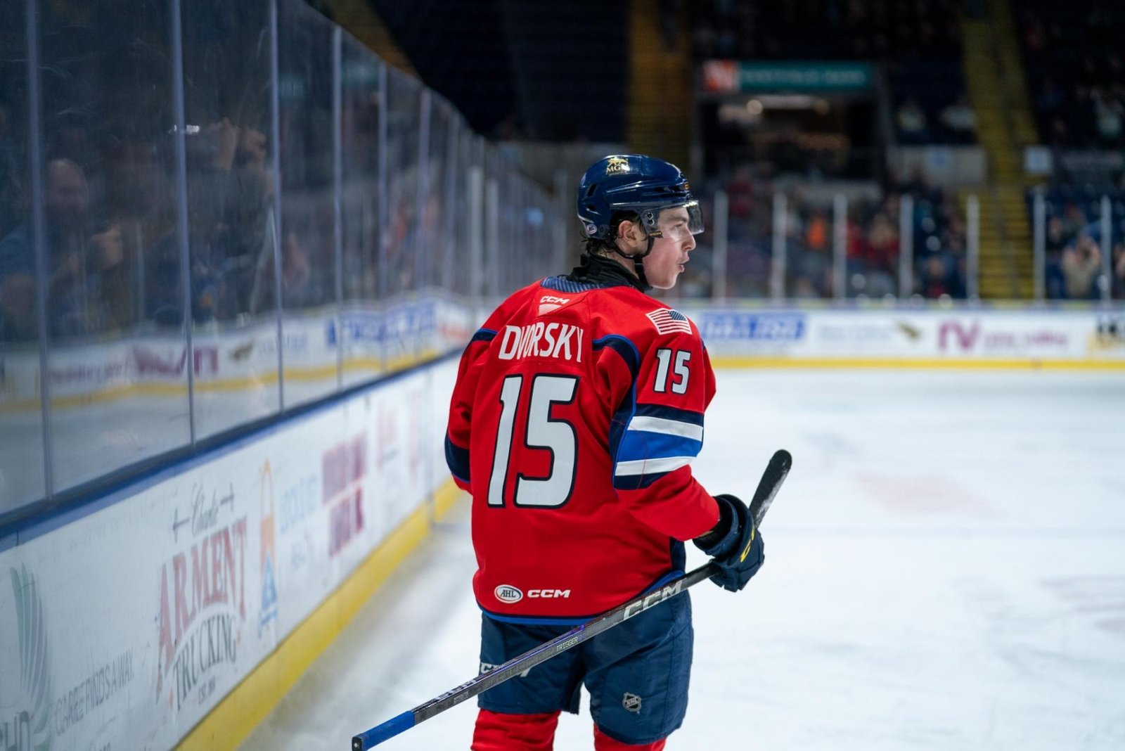 Dvorskému tohtosezónny debut v NHL nevyšiel, z výhry sa tešil len Černák Dvorskému tohtosezónny debut v NHL nevyšiel, z výhry sa tešil len Černák