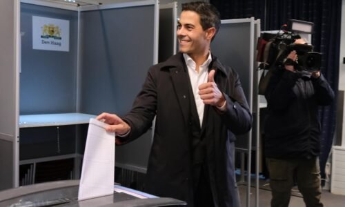 Víťaz volieb v Holandsku je stále neistý, D66 vedie pred Stranou za slobodu asi o 15-tisíc hlasov Víťaz volieb v Holandsku je stále neistý, D66 vedie pred Stranou za slobodu asi o 15-tisíc hlasov