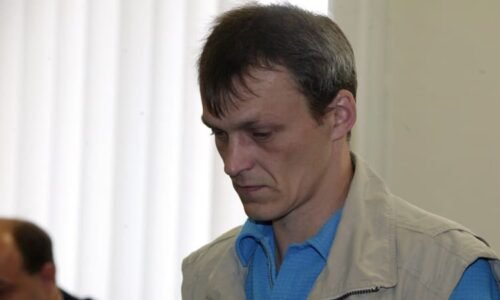 Parazitoval na postižených dětech, pak brutálně zabil tři seniorky. U soudu vrah Sláma brečel