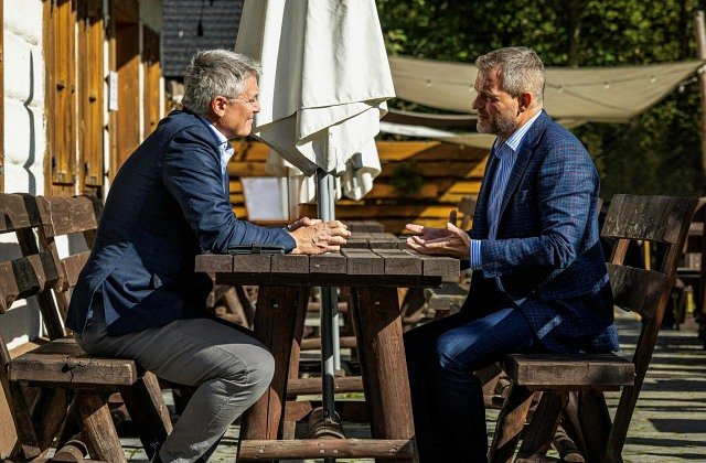 640831_pelle-oecd2.jpg Pellegrini absolvoval stretnutie s generálnym tajomníkom OECD, nieslo sa v duchu priateľských diskusií