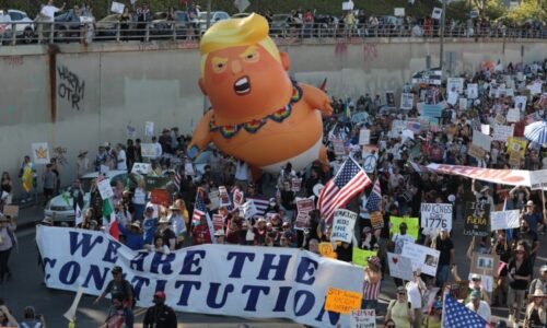 Vzdorujte fašismu, znělo protesty v USA. Odpůrci Trumpa zaplnili ulice velkých měst