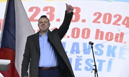 Pozice Motoristů ve vládě? Měli bychom usilovat o stejnou, ne-li silnější, má jasno Rajchl Pozice Motoristů ve vládě? Měli bychom usilovat o stejnou, ne-li silnější, má jasno Rajchl