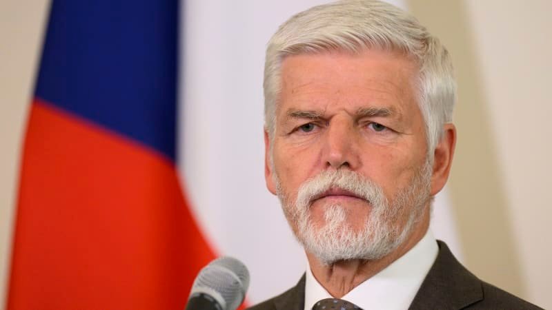 Babiš by měl zvážit riziko blamáže, říká Pavel. Se šéfem ANO se sejde, až nastane posun Babiš by měl zvážit riziko blamáže, říká Pavel. Se šéfem ANO se sejde, až nastane posun