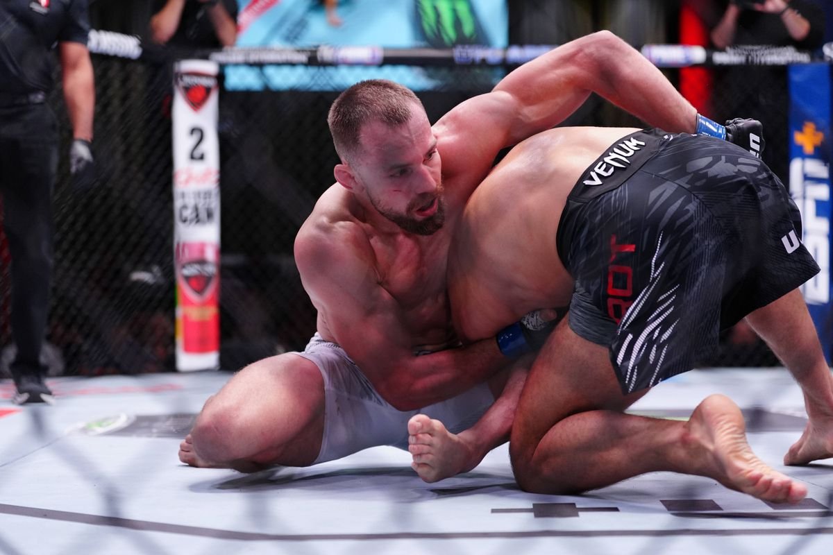 ONLINE Ľudovít Klein vs Mateusz Rebecki / UFC 321 ONLINE Ľudovít Klein vs Mateusz Rebecki / UFC 321