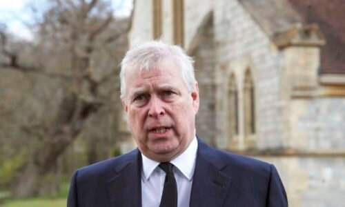 Napětí v královské rodině: Andrew to vzdal. Nevydržel enormní Karlův tlak, míní experti