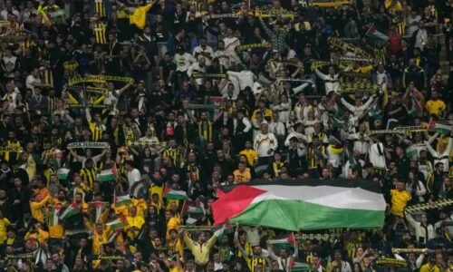 Zápasy s Izraelčanmi si doma netrúfnu. Popredný európsky klub bude hrať radšej v Nemecku