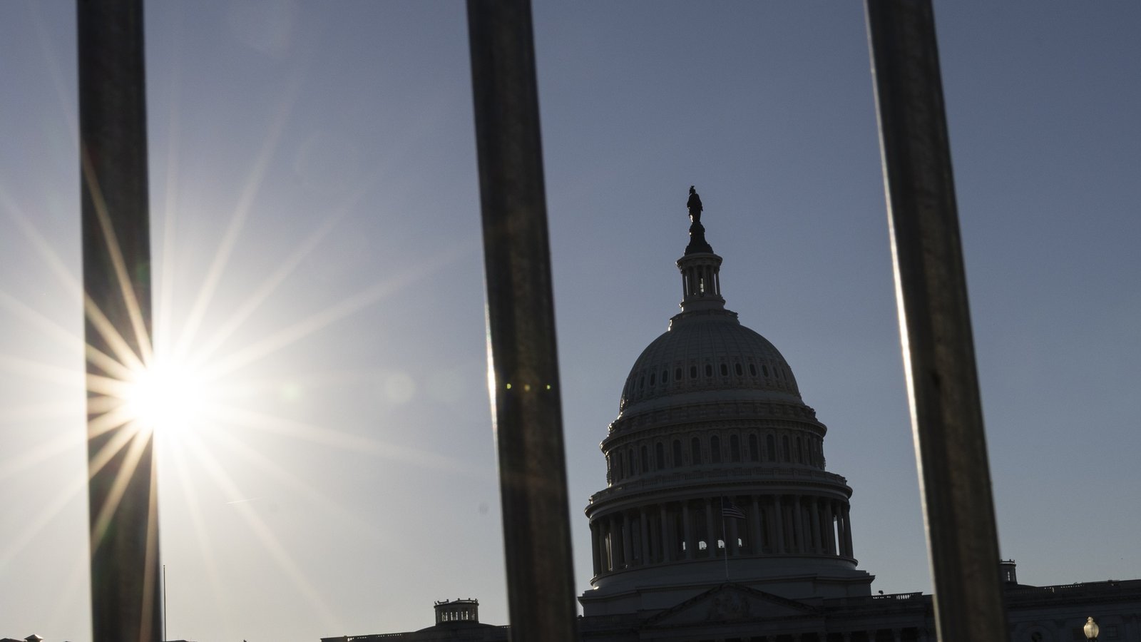 Federal workers see first payday without a check as shutdown Federal workers see first payday without a check as shutdown drags on