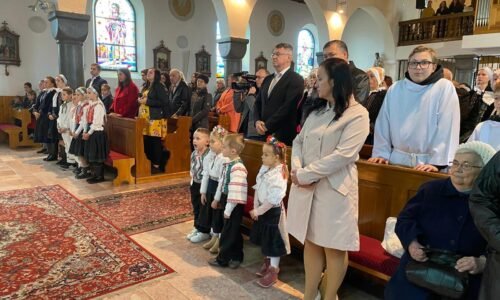 Mesto Hlohovec: Šulekovčania si v októbri pripomenuli 90. výročie výstavby a vysvätenia Kostola Krista Kráľa. Mesto Hlohovec: Šulekovčania si v októbri pripomenuli 90. výročie výstavby a vysvätenia Kostola Krista Kráľa.