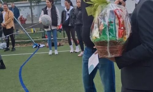 Mesto Sereď: Dnes sme na športovisku na Spádovej ulici úplne krásne a nečakane emotívne ukončili tohtoročnú sériu skvelých Športových štvrtkov v Seredi. Predstavili sme vám hadzanárske umenie a osobnosti tohto špo