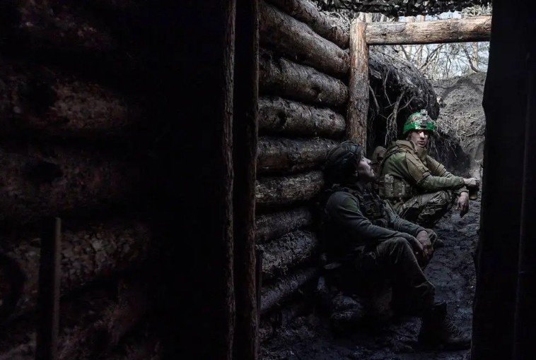 Tým, že Zelenský zakázal novinárom navštíviť Pokrovsk a Kupjansk, uznal obkľúčenie svojich vojsk Tým, že Zelenský zakázal novinárom navštíviť Pokrovsk a Kupjansk, uznal obkľúčenie svojich vojsk