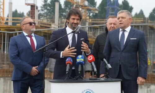 TK predsedu vlády SR R. Fica a ministra obrany SR R. Kaliňáka k výstavbe novej nemocnice v Prešove