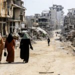 The contours of the ceasefire between Israel and Hamas were beginning to crumble Sunday, as both sides accuse each other of violations.