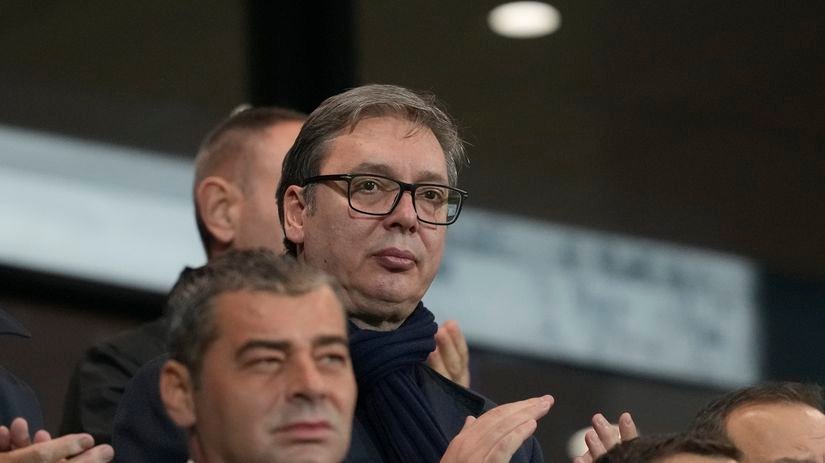 V Srbsku po prehre obviňujú Vučiča. V Srbsku po prehre obviňujú Vučiča.