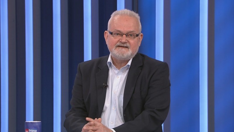 Schmarcz: Rozpočtové otázky budou novou vládu štěpit. Okamura může své angažmá odskákat Schmarcz: Rozpočtové otázky budou novou vládu štěpit. Okamura může své angažmá odskákat
