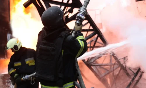 Zelenskyj navrhol Rusku „súťaž“ v bombardovaní energetiky a dostal odpoveď: Ukrajinské mestá od dnes prešli na vojnové podmienky