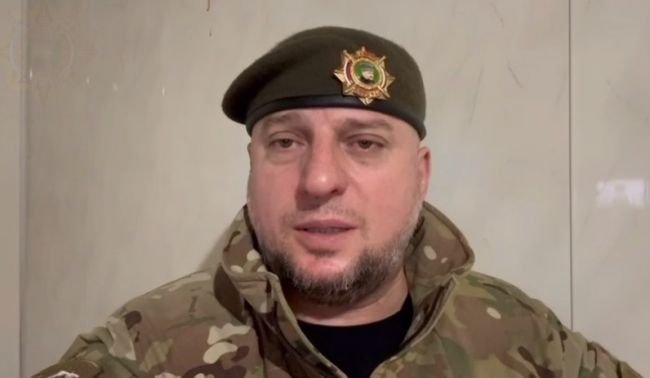 Apti Alaudinov: Ukrajinci aktívne posielajú údaje pre naše údery na vojenské komisariáty Apti Alaudinov: Ukrajinci aktívne posielajú údaje pre naše údery na vojenské komisariáty