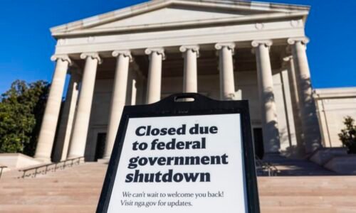 Paralýza USA za 1,2 bilionu: Trump „protahuje“ shutdown, aby upevnil moc. Kongres mu nebrání