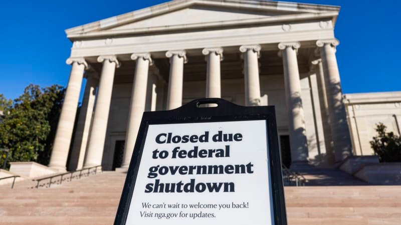 Paralýza USA za 1,2 bilionu: Trump „protahuje“ shutdown, aby upevnil moc. Kongres mu nebrání Paralýza USA za 1,2 bilionu: Trump „protahuje“ shutdown, aby upevnil moc. Kongres mu nebrání