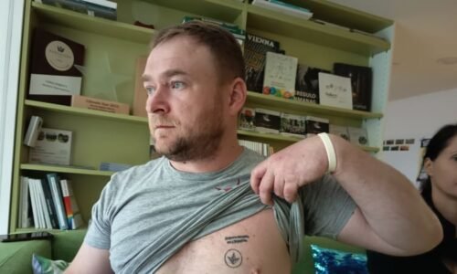 REPORTÁŽ: Na hrudi nosím tetování, za která by mě Rusové umučili, říká ukrajinský voják