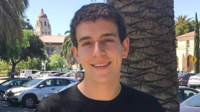 Smrt 29letého šachového velmistra: rival měl naroditského šikanovat, útočil i na českého hráče