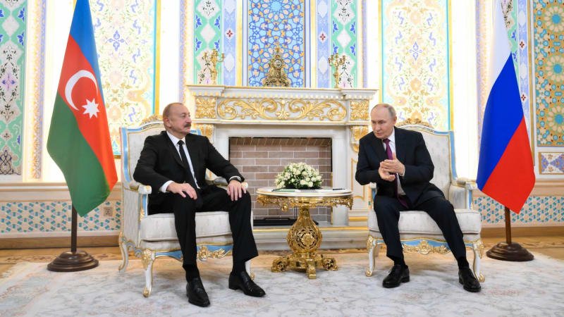 Ponížení Ruska a Putina: Šéf Kremlu se klaněl bývalému vazalovi kvůli sestřelenému letadlu Ponížení Ruska a Putina: Šéf Kremlu se klaněl bývalému vazalovi kvůli sestřelenému letadlu