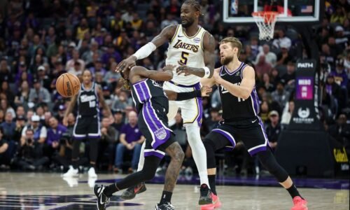VIDEO Austin Reaves si vytvoril kariérne maximum pri víťazstve Lakers nad Sacramentom