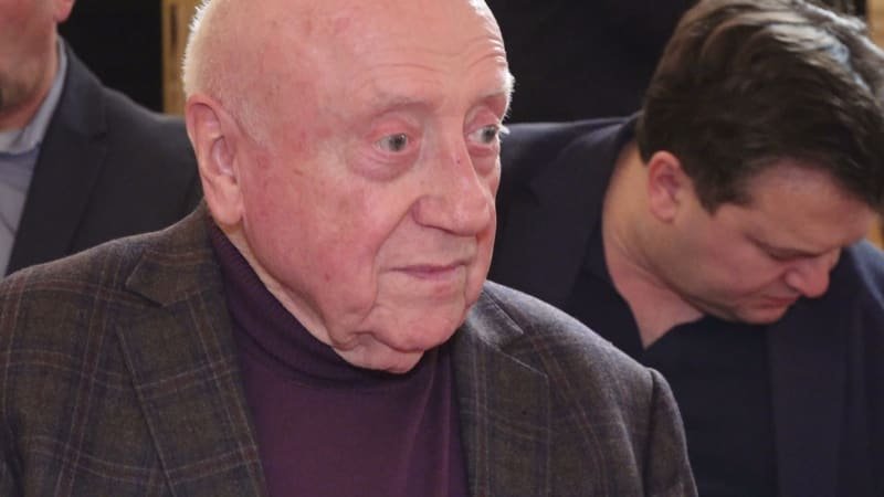 Smutná slova Felixe Slováčka: Jak je na tom Dáda? Bohužel nemůžu odpovědět, nezvládám to Smutná slova Felixe Slováčka: Jak je na tom Dáda? Bohužel nemůžu odpovědět, nezvládám to