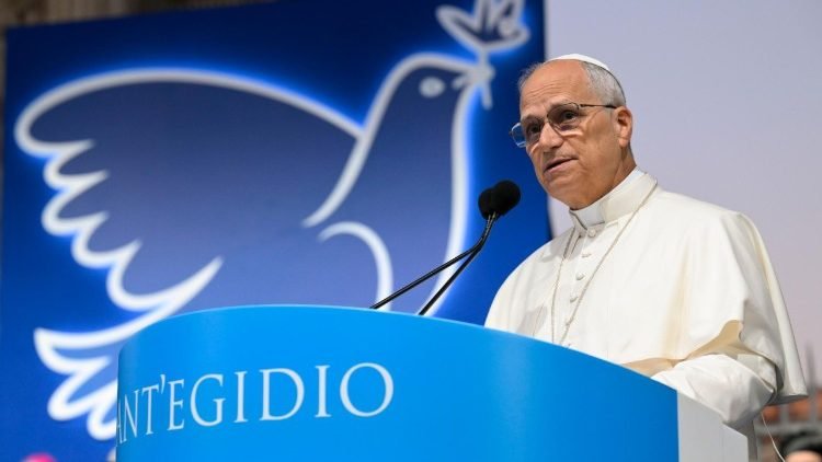 Pápež počas modlitby za mier v Koloseu: Boh chce svet bez vojen Pápež počas modlitby za mier v Koloseu: Boh chce svet bez vojen