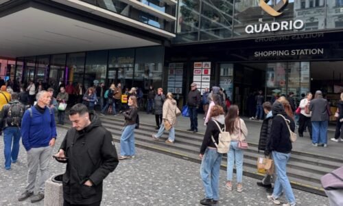 Blackout v centru Prahy. Problémy hlásily i další čtvrti Blackout v centru Prahy. Problémy hlásily i další čtvrti