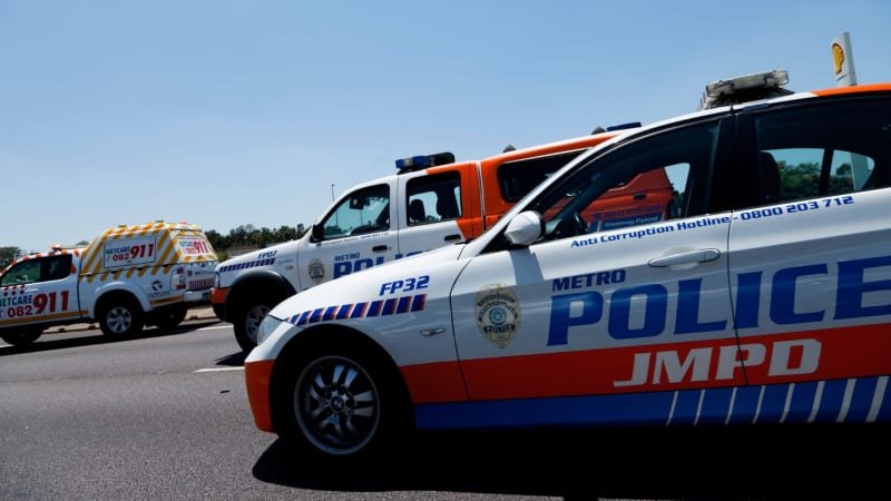 Přeplněný autobus se zřítil z útesu. Desítky lidí v JAR zemřely, další jsou v nemocnici Přeplněný autobus se zřítil z útesu. Desítky lidí v JAR zemřely, další jsou v nemocnici