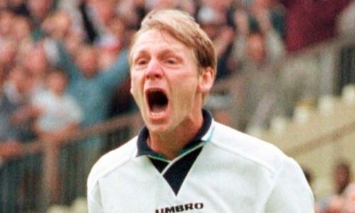 Tragédia v rodine legendárneho anglického futbalistu a trénera. Jeho syn neprežil nehodu traktora Tragédia v rodine legendárneho anglického futbalistu a trénera. Jeho syn neprežil nehodu traktora