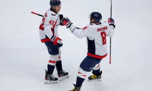 VIDEO Martin Fehérváry zažiaril, bol jednou z hviezd zápasu. Pozrite si ešte raz jeho prvý gól v sezóne NHL
