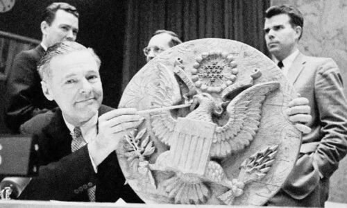 Veľké poučenie pre americkú rozviedku: Bojte sa pionierov, ktorí prinášajú dary