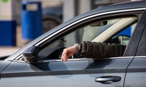 Kouření v autě: Německo zvažuje jeho zákaz. Může se podobné opatření prosadit i v Česku? Kouření v autě: Německo zvažuje jeho zákaz. Může se podobné opatření prosadit i v Česku?