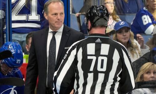 Trénerska ikona zostáva. Erik Černák sa nového trénera nedočká