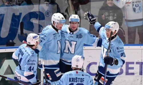 Slovan a Nitra predĺžili svoje víťazné série.