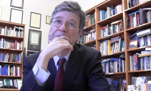 Jeffrey Sachs: Západné vlády klamú a podvádzajú a obviňujú Rusko