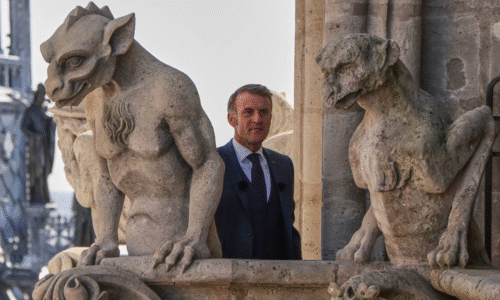 Francúzsko na pokraji: Kríza autority a nedôvera Francúzsko na pokraji: Kríza autority a nedôvera