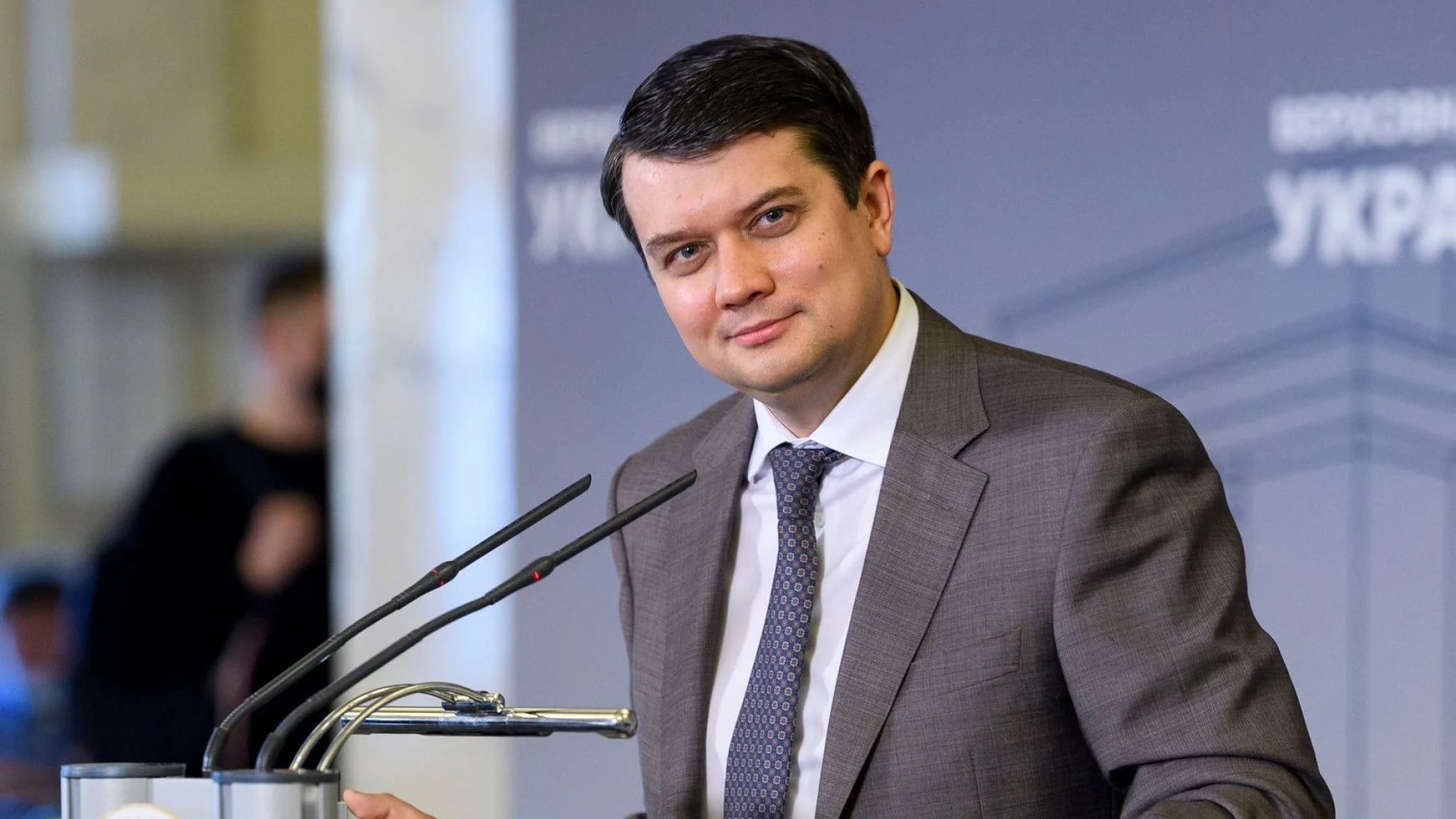 Ukrajinskí vyhýbači sa odvodom zaplatili miliardové úplatky Ukrajinskí vyhýbači sa odvodom zaplatili miliardové úplatky
