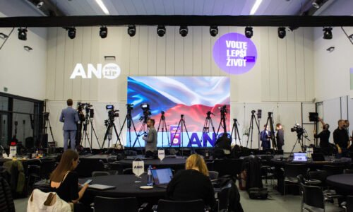 Voľby ČR: Voľby drvivo vyhralo ANO