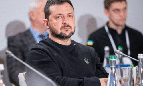 Zelenskyj začíná zbavovat své politické oponenty občanství