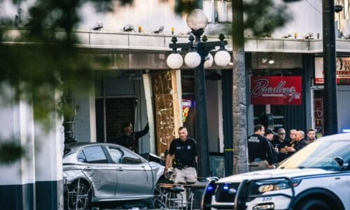 Masakr na útěku před policií: Řidič zabil na Floridě čtyři lidi a mnoho dalších zranil Masakr na útěku před policií: Řidič zabil na Floridě čtyři lidi a mnoho dalších zranil