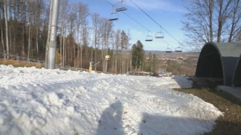Za kolik se bude lyžovat? skiareály doporučují fintu, jak zlevnit jízdné o stovky korun