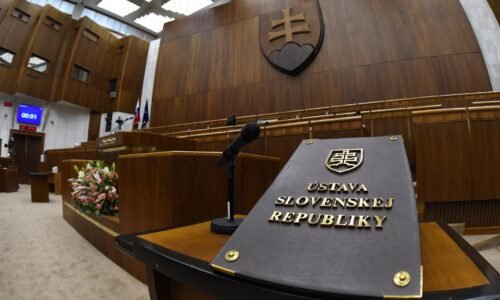 Hovorca európskej komisie si nie je vedomý konania voči slovensku za novelizáciu ústavy
