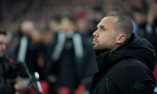 Najprv stratil titul, teraz aj prácu. Ajax sa rozhodol ukončiť spoluprácu s hlavným trénerom