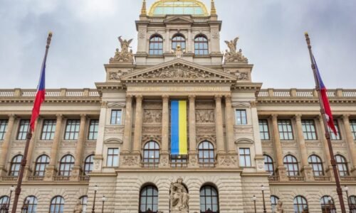 Ukrajinci o střelbě na vlaky i sundávání vlajek: Akce populistů, Češi nosí náš prapor v srdci Ukrajinci o střelbě na vlaky i sundávání vlajek: Akce populistů, Češi nosí náš prapor v srdci