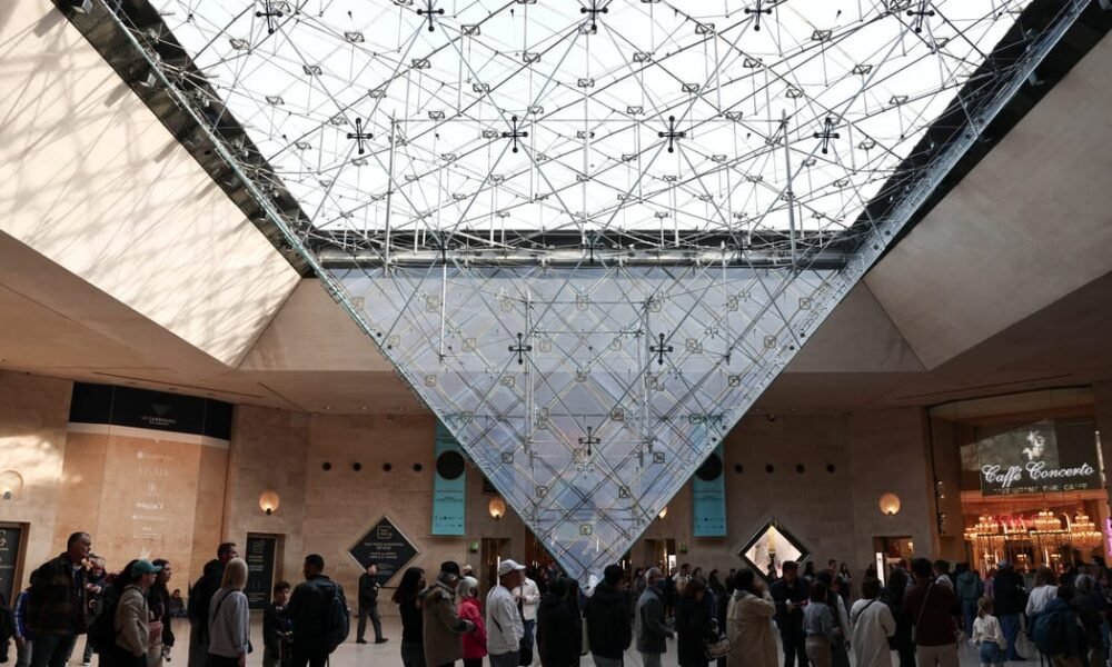 2 more suspects charged in Louvre heist – POLITICO