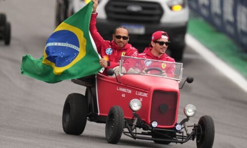 Jazdci Ferrari odpovedali najvyššiemu šéfovi, ktorý nebol spokojný s ich výkonmi v Brazílii